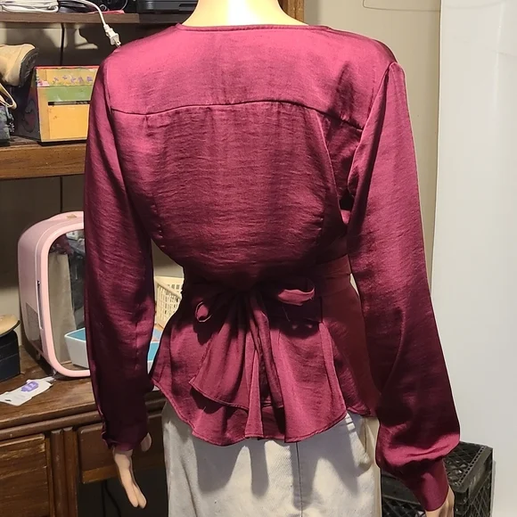 MOULINETTE SOEURS ANTHROPOLOGIE Wine Wrap Blouse - Picture 7 of 7